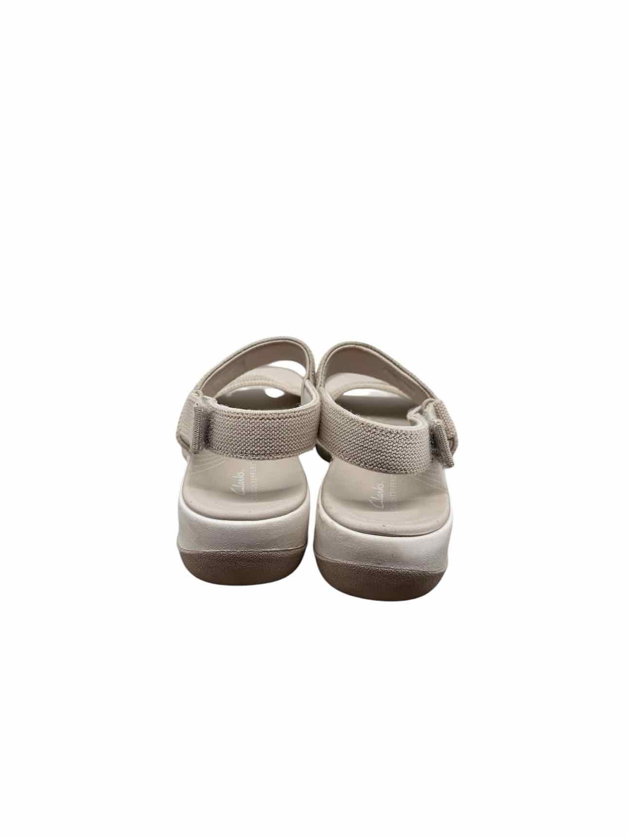 Clarks Beige Shoe Size 7.5 Sandals