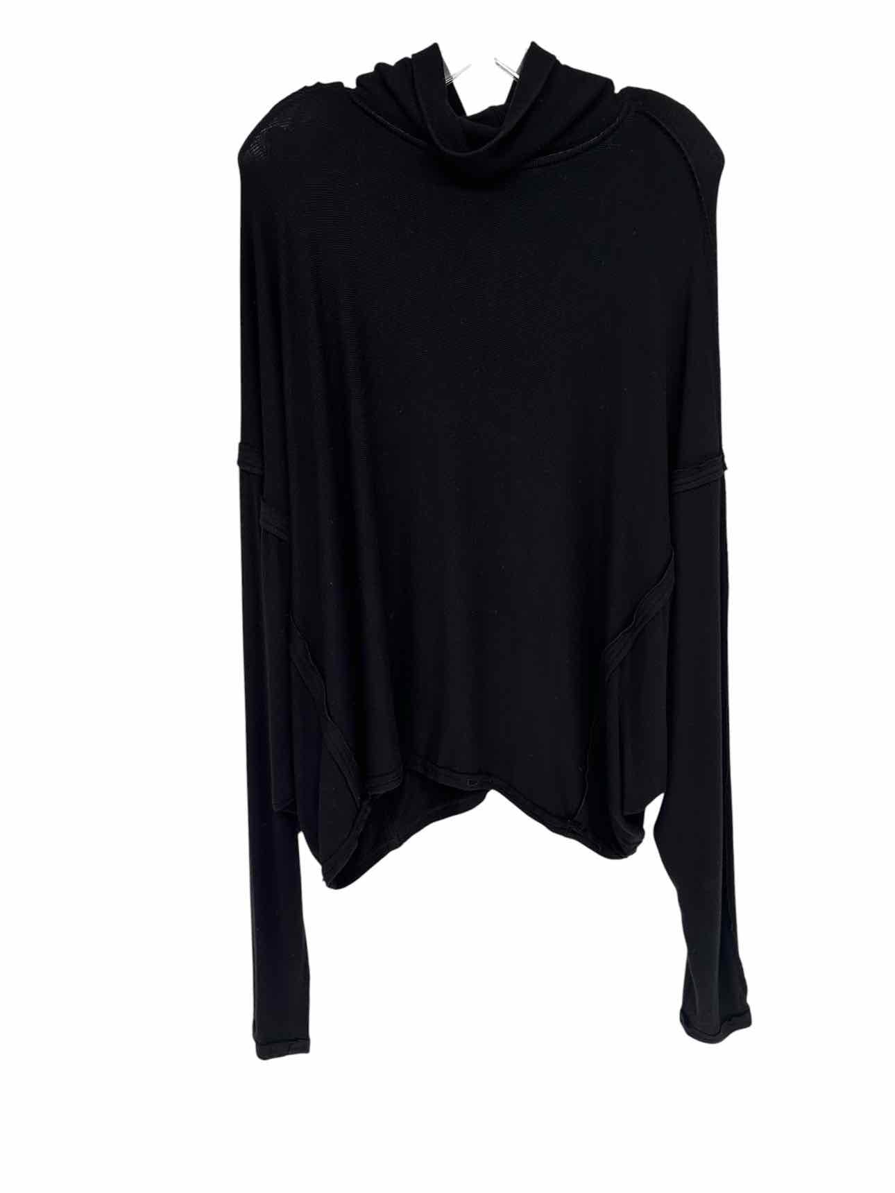 We The Free Black Size M Long Sleeve Top