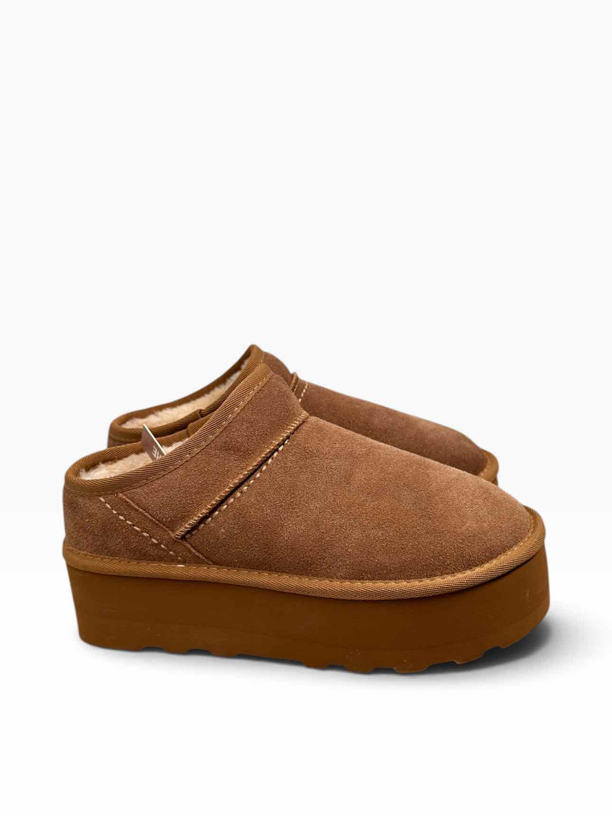 Cushionaire Huggy Platform Mule  Tan Shoe Size 7.5 **NEW**