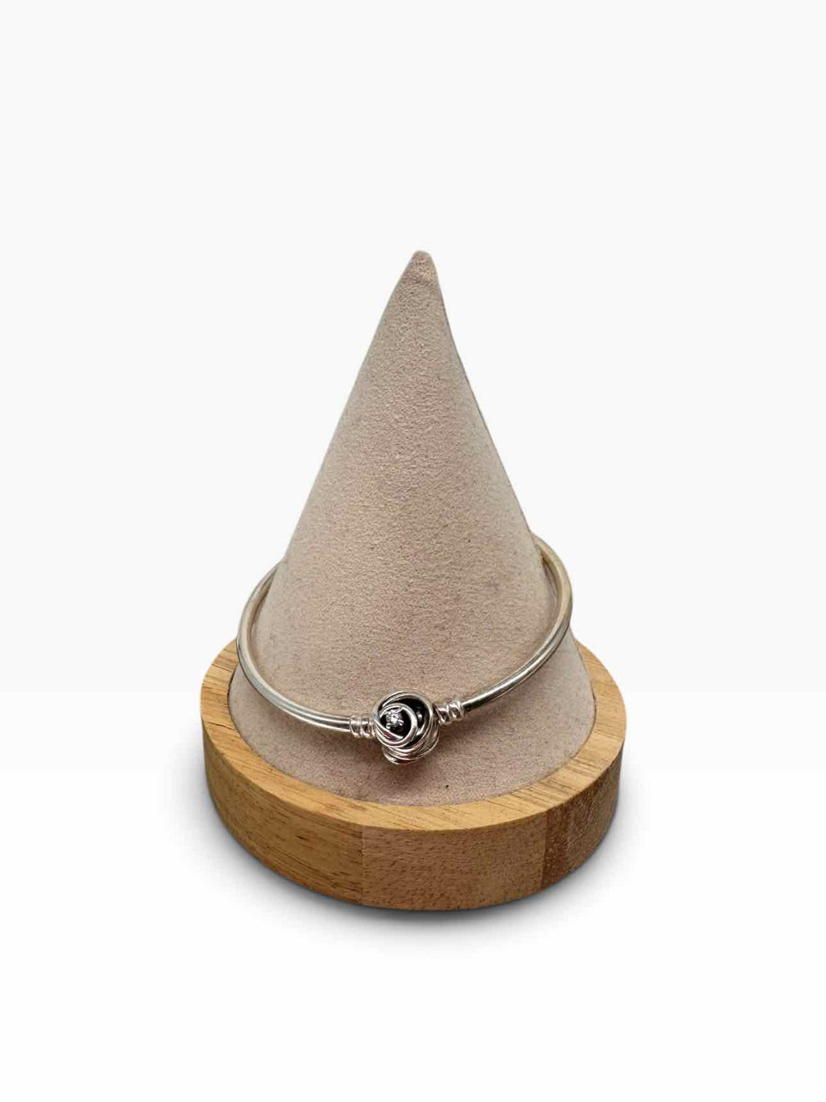 Pandora Moments Encircled Clasp Bangle