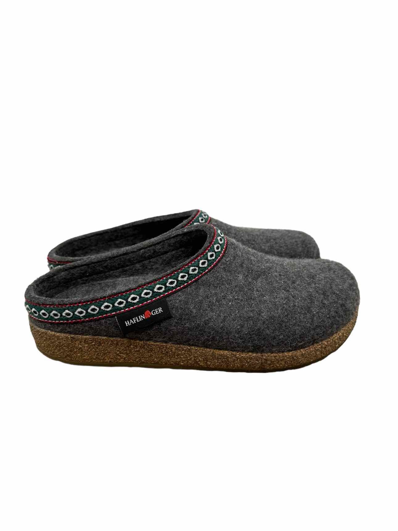 Halflinger Grizzly Classic Slippers Size 9