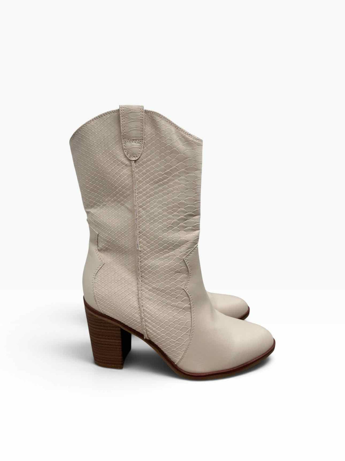 Mia Cream Cowboy Boots Shoe Size 8 **NEW**
