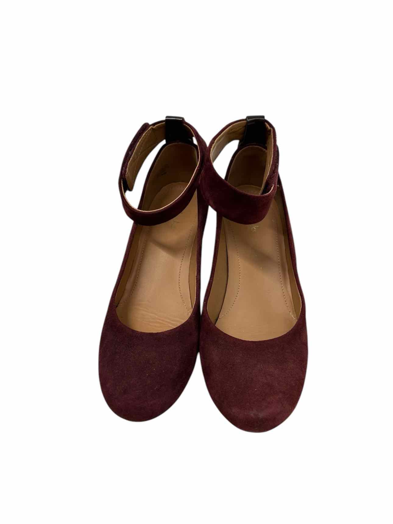 Clarks Burgundy Shoe Size 7 Wedge