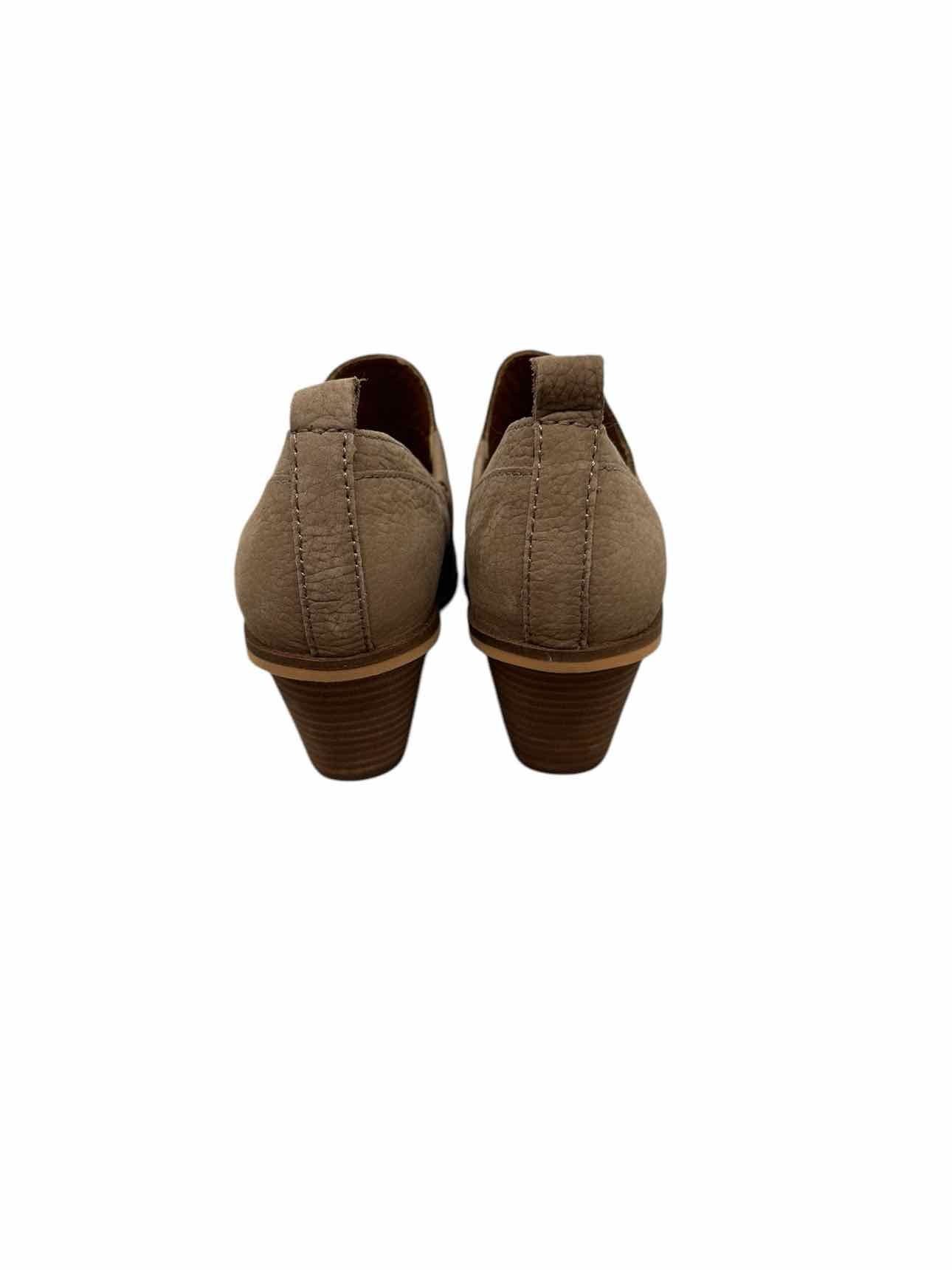 Lucky Brand Beige Vennia Bootie Shoe Size 6 **NEW**