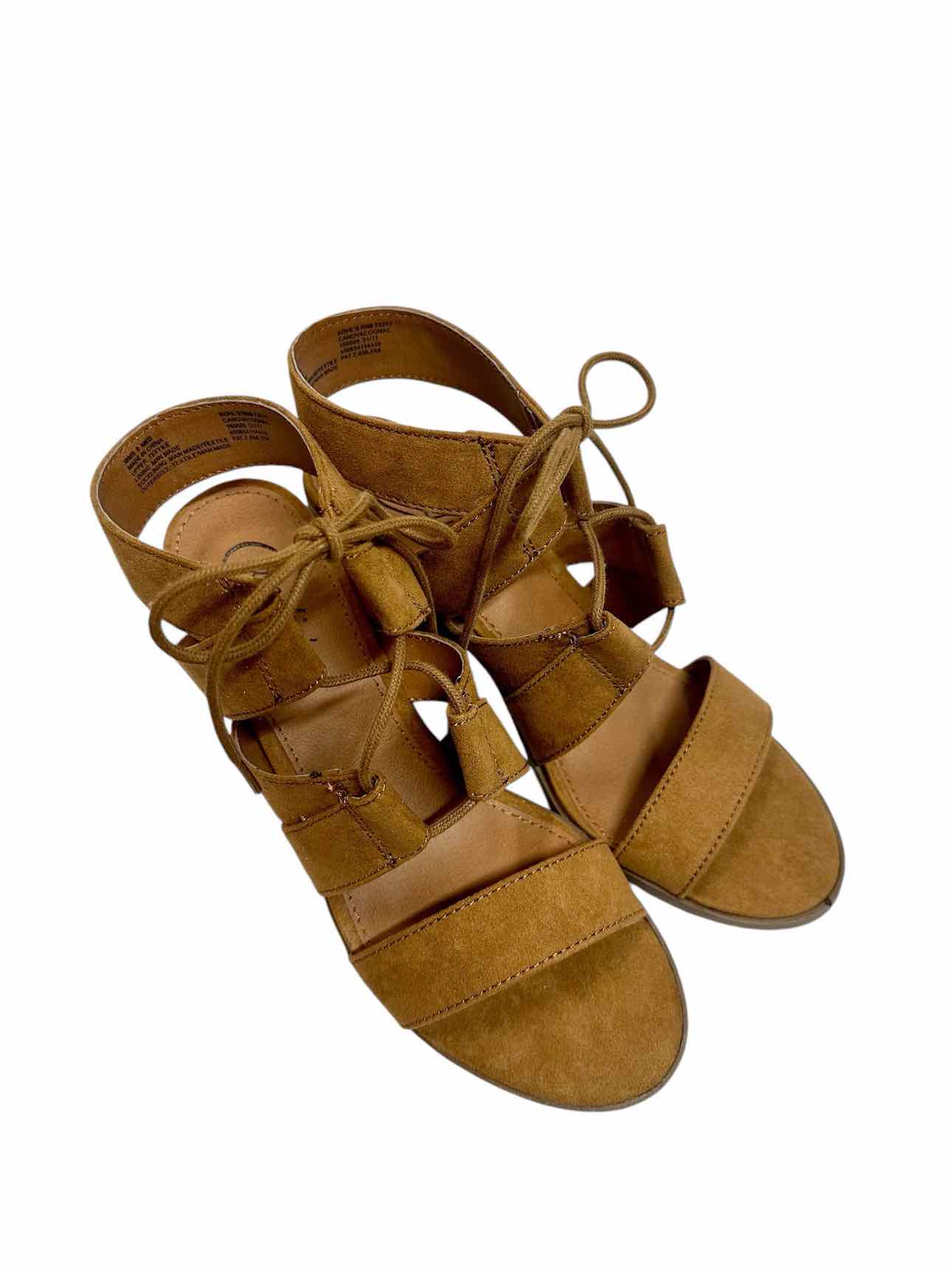 Candie's Tan Canova Sandals **NEW** Size 8