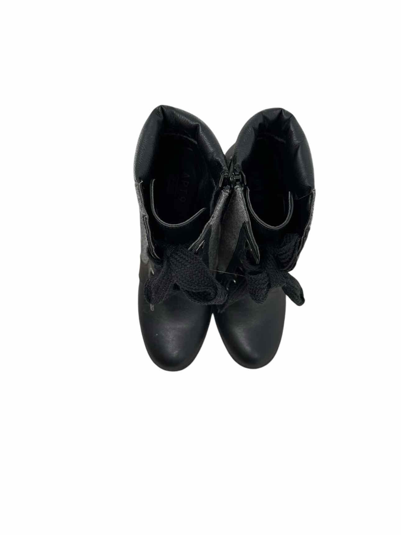 Apt. 9 Black Shoe Size 7 Bootie