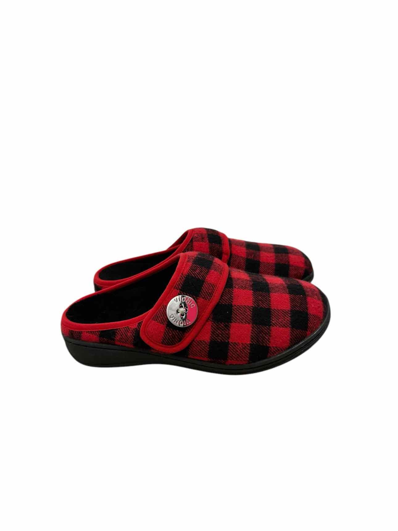 Vionic Red Plaid Slippers SHOE SIZE 5