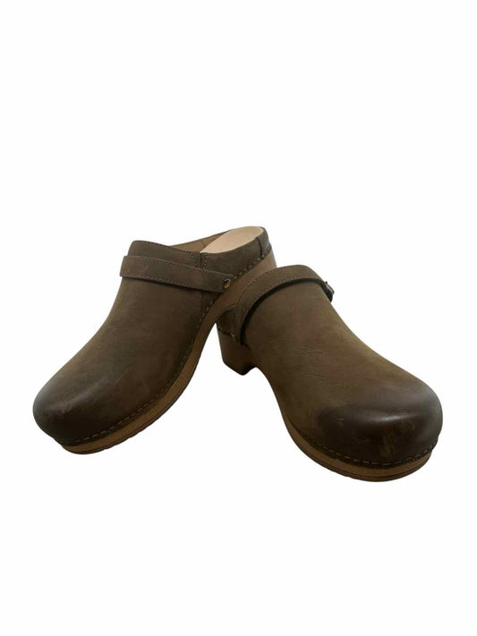 Dansko Berry Clog Brown Shoe Size 8 **NEW**