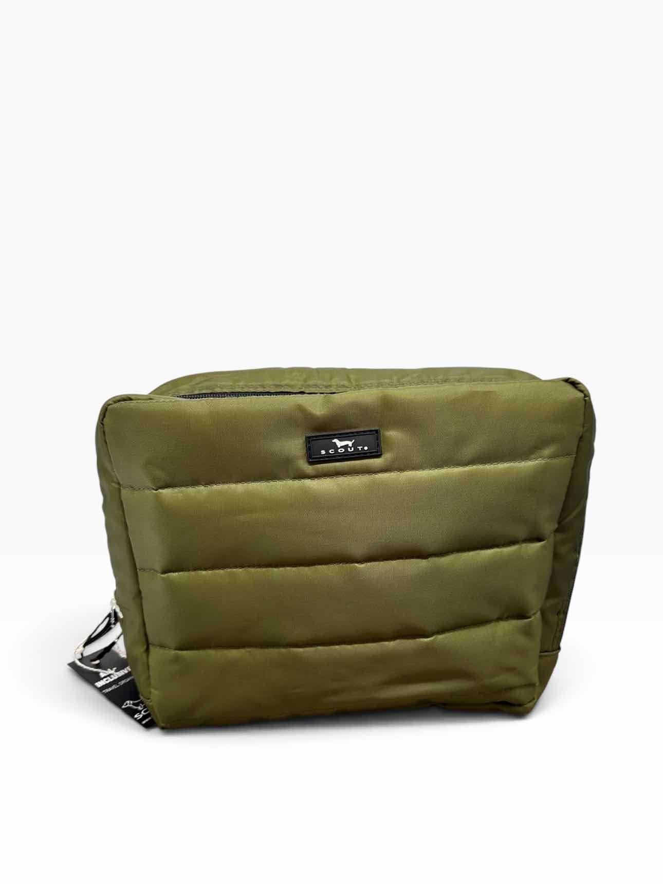 Scout All-Inclusive Travel Organizer in Green Puffer  **NEW**
