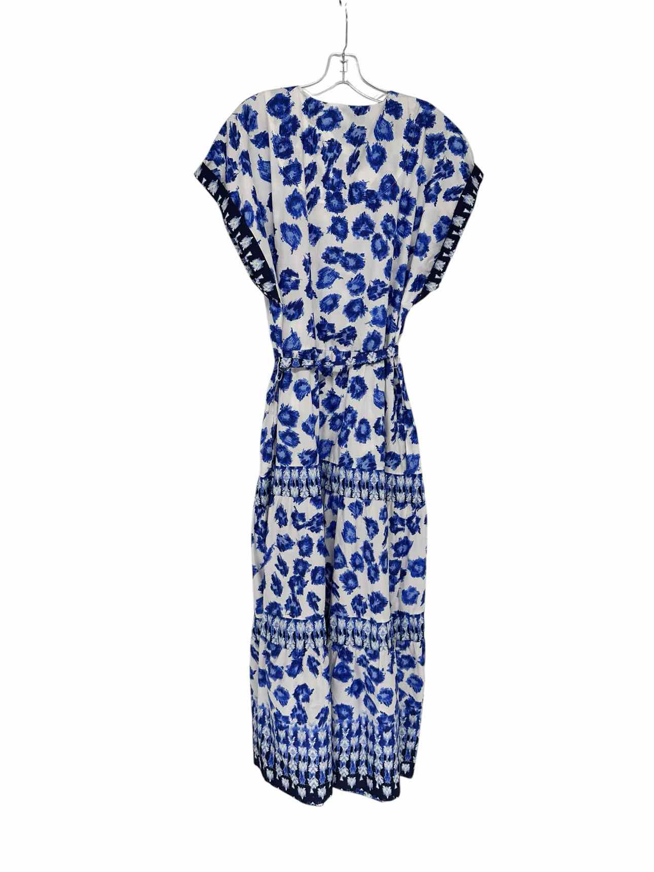Abercrombie & Fitch White Size XLT Maxi