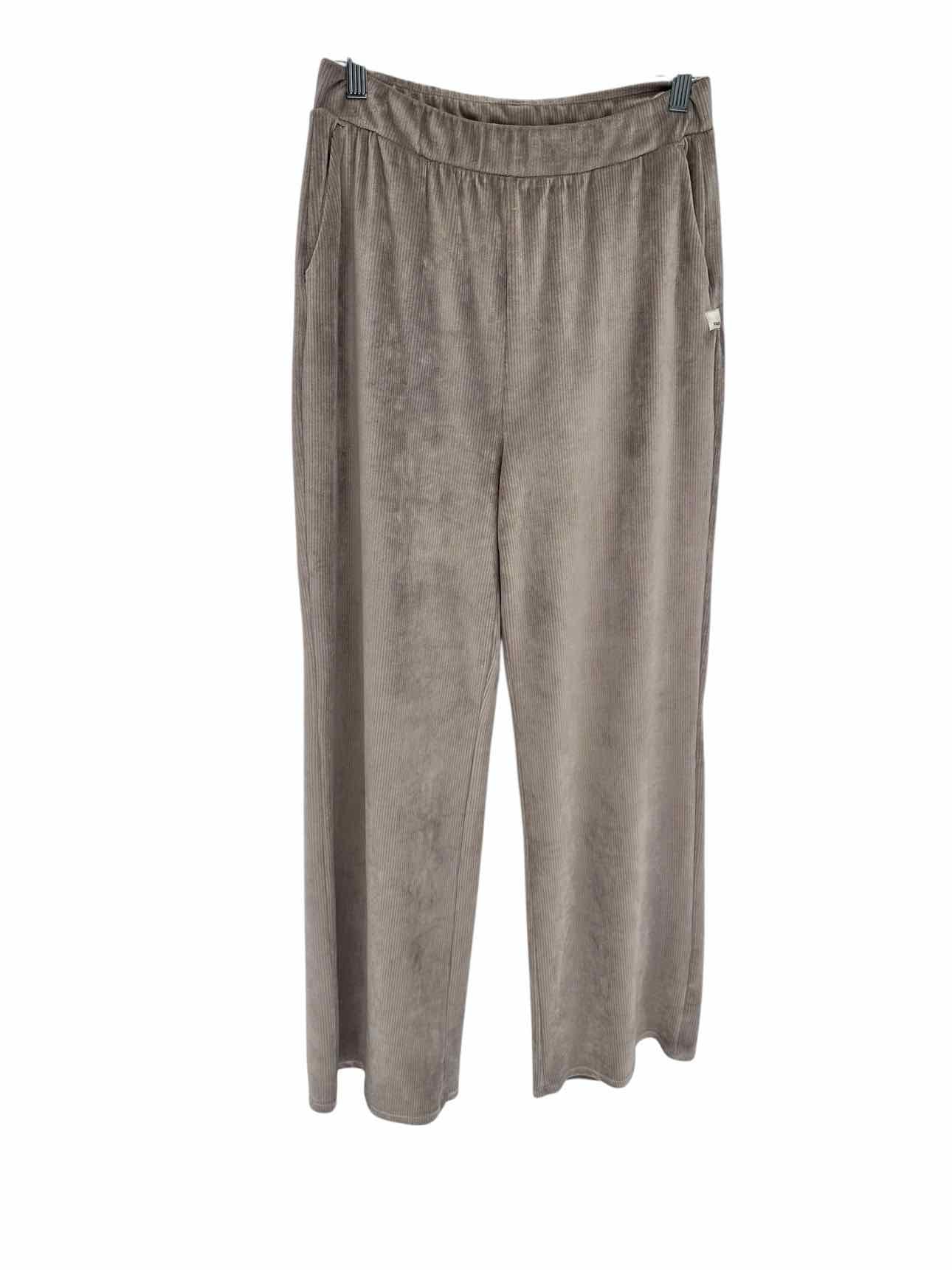 VUORI Taupe Haven Half-Zip & Wide-Leg Pants Size S 2 PC Set