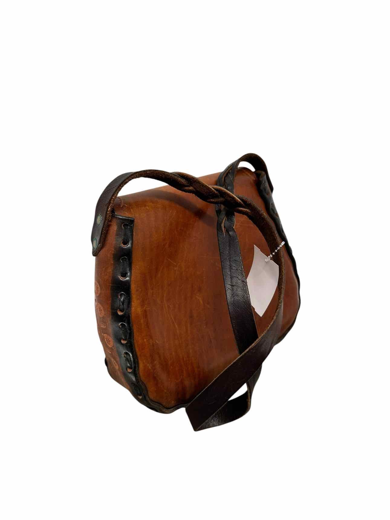 Vintage 1970's Hand Tooled Tan Leather Shoulder Bag