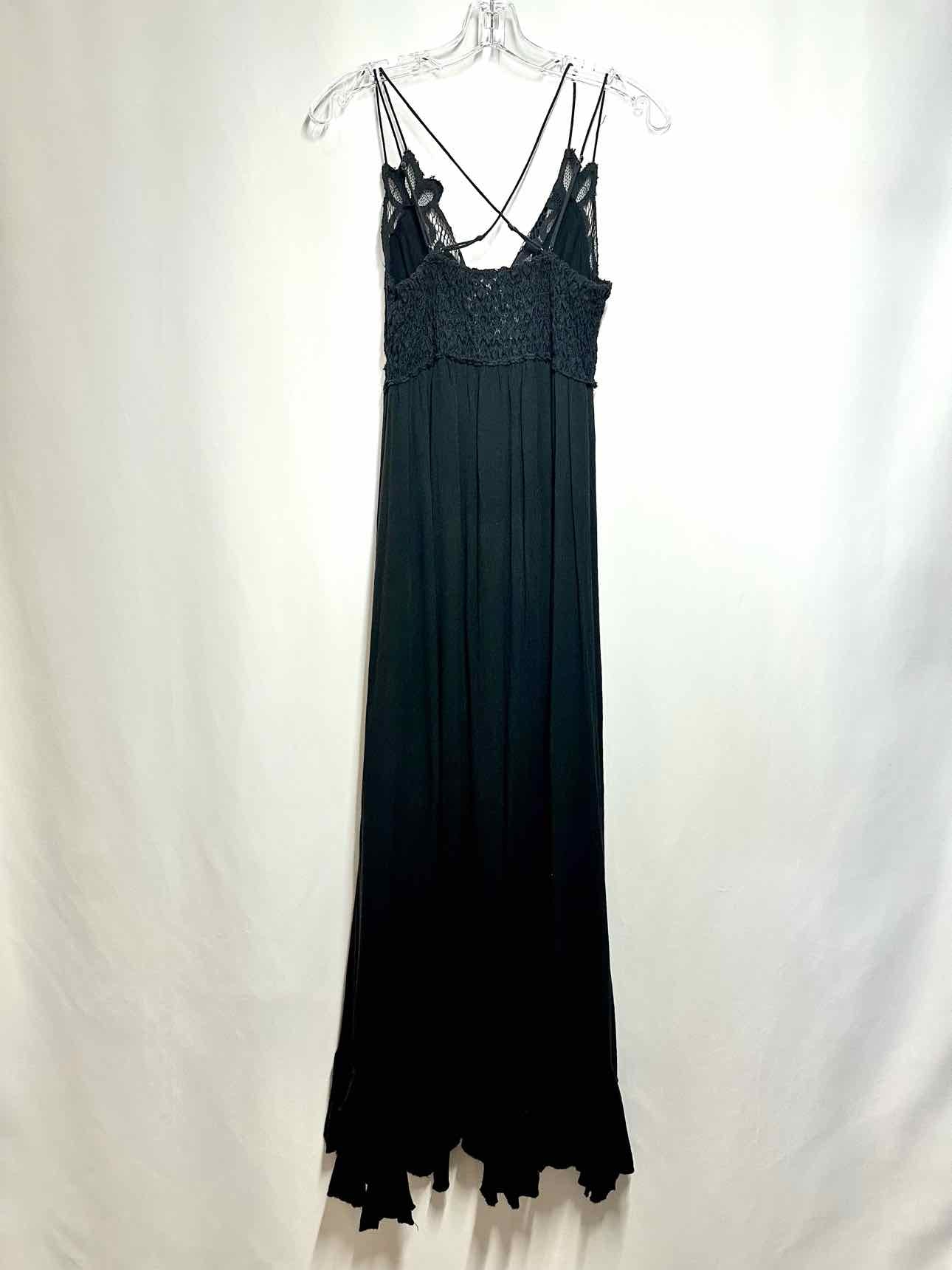 Forever 21 Black Speghetti Strap Maxi Size S