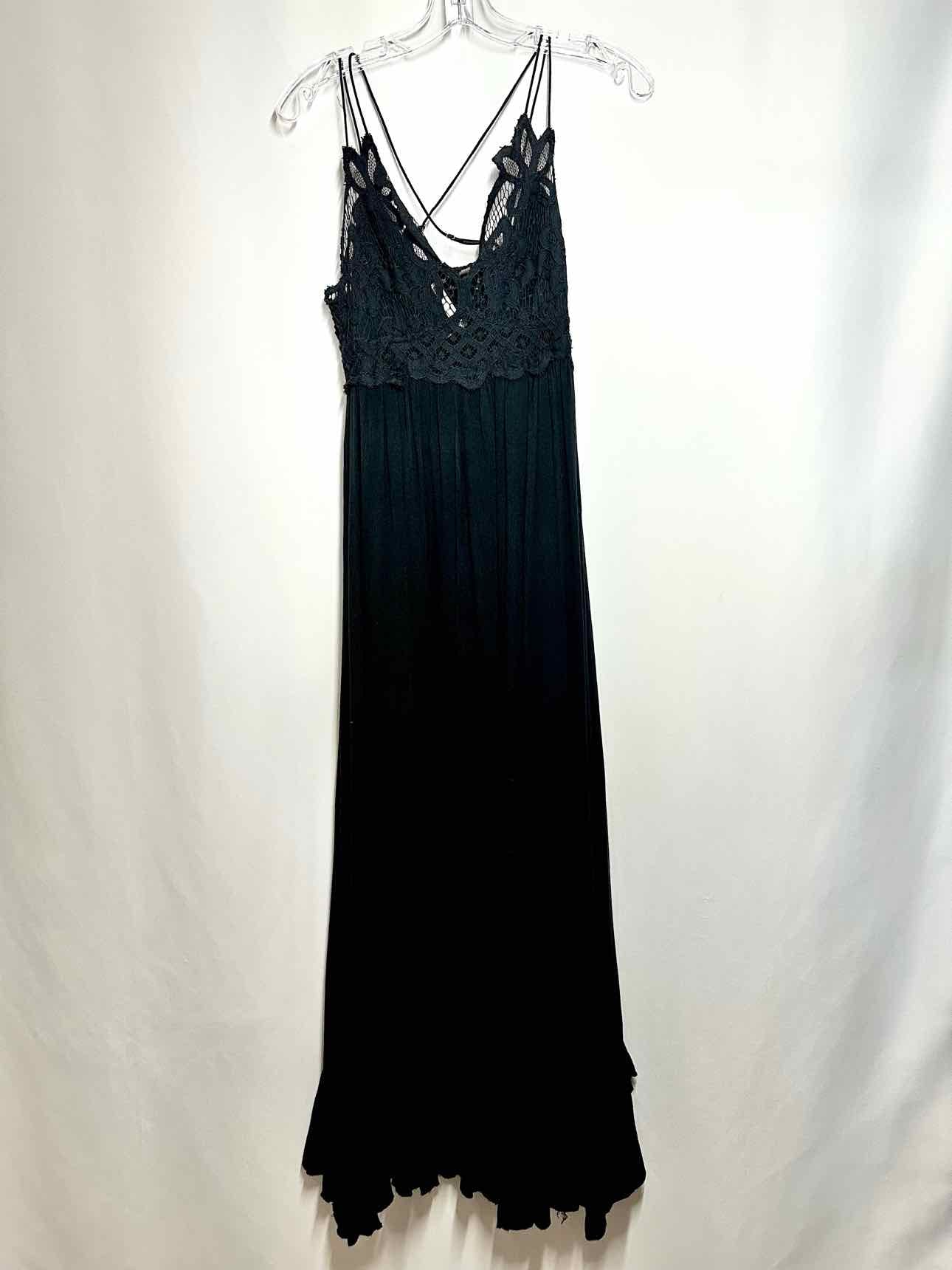 Forever 21 Black Speghetti Strap Maxi Size S