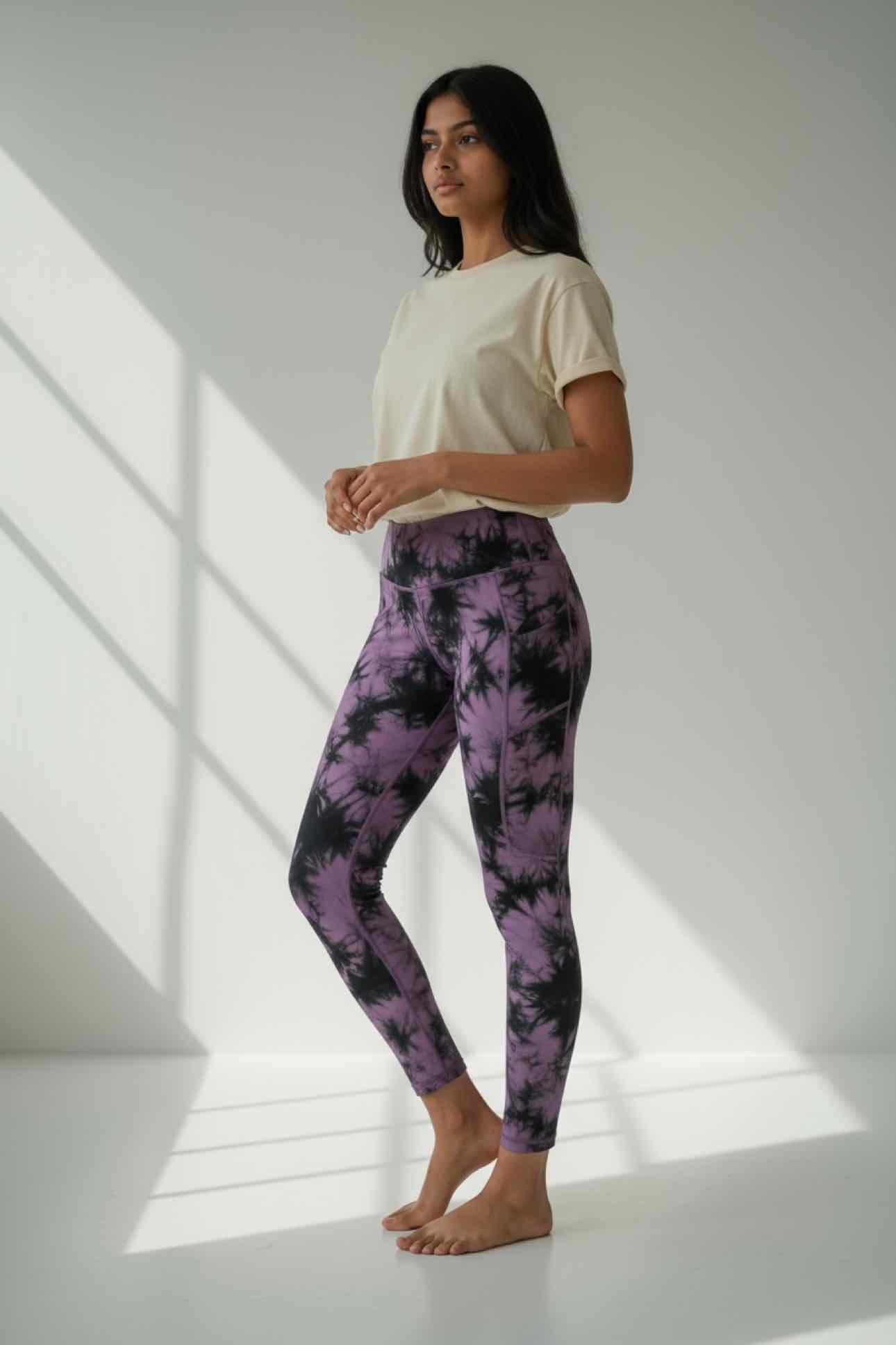 Lululemon Purple Size 4 Legging