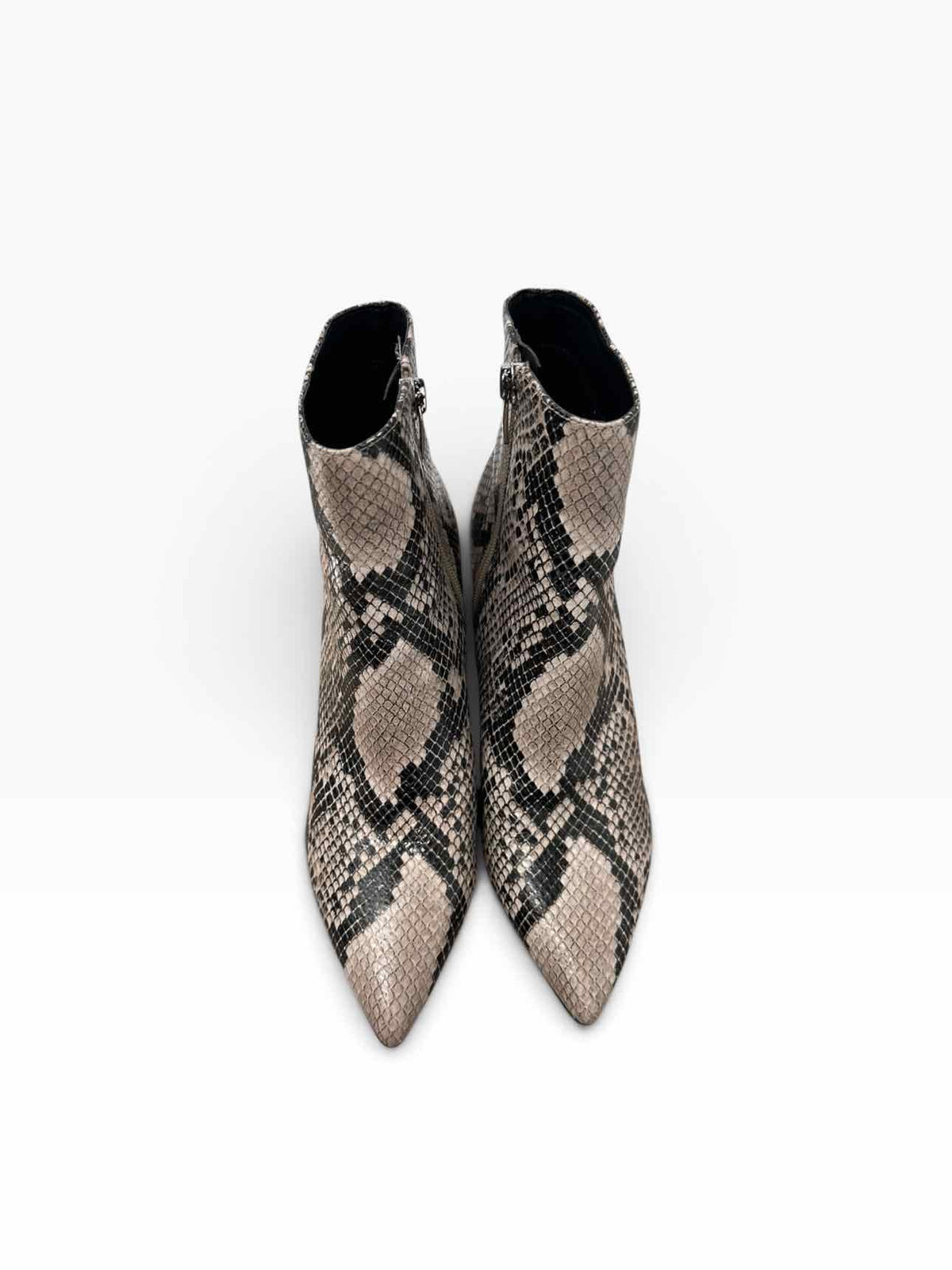 Marc Fisher Gray Shoe Size 6 Bootie