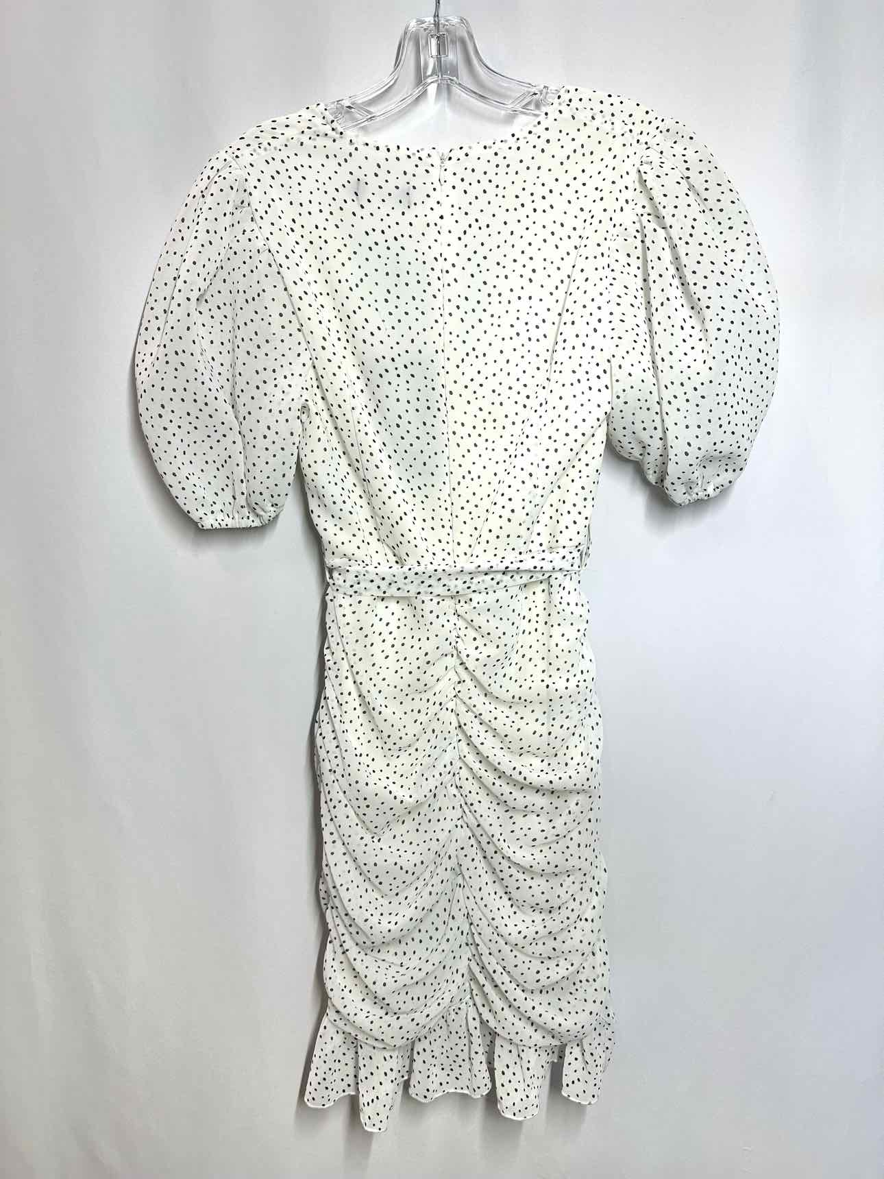 Pretty Little Thing White Heathered Dress Size 4 **NEW**