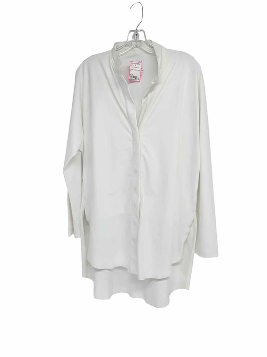 A Day White Something Borrowed Shirt Size XL