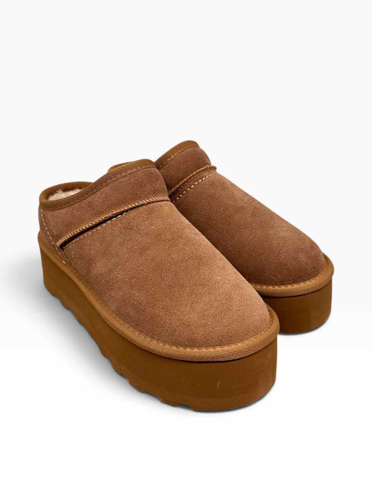 Cushionaire Huggy Platform Mule  Tan Shoe Size 7.5 **NEW**