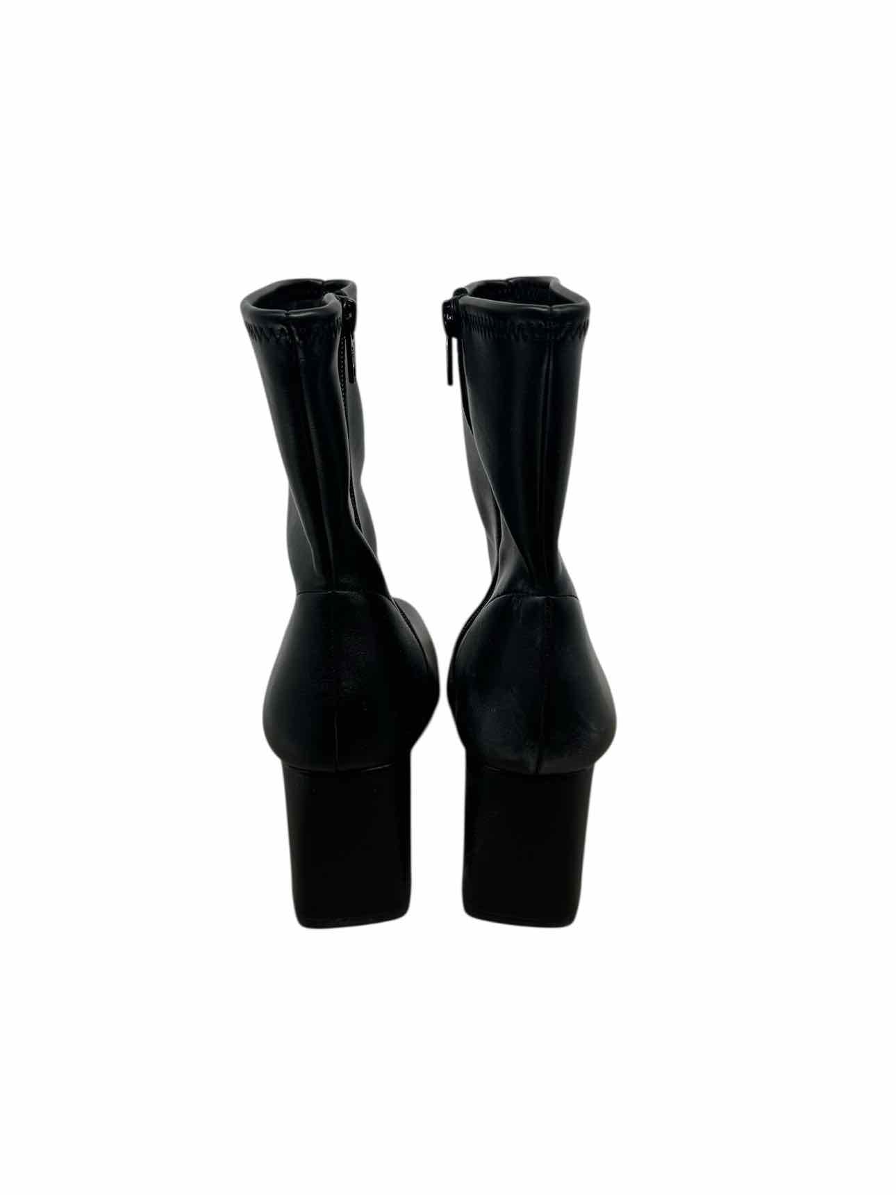 A New Day Black Shoe Size 8 Bootie