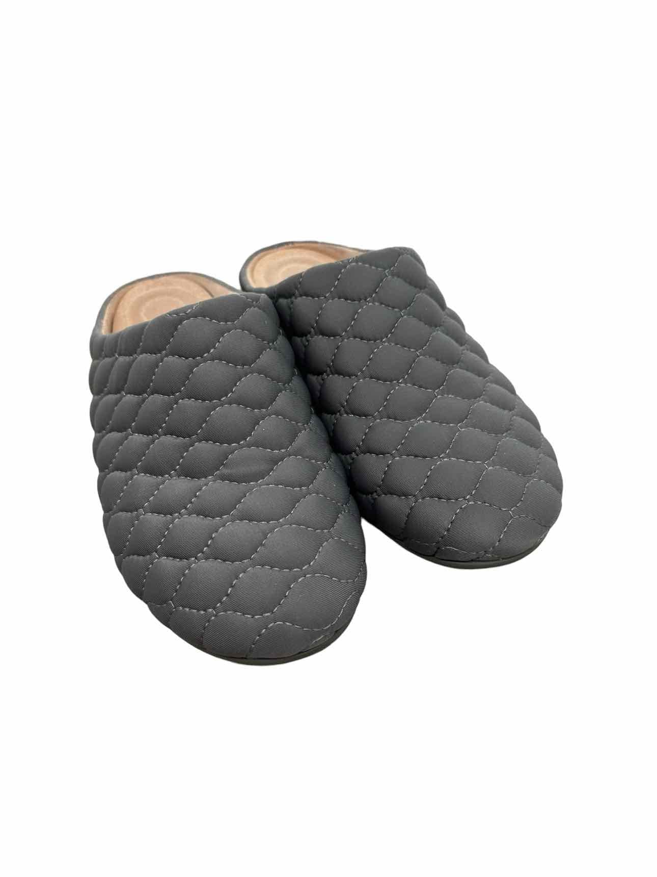 Fitflop GrayChrissie Quilted Slippers Size 9