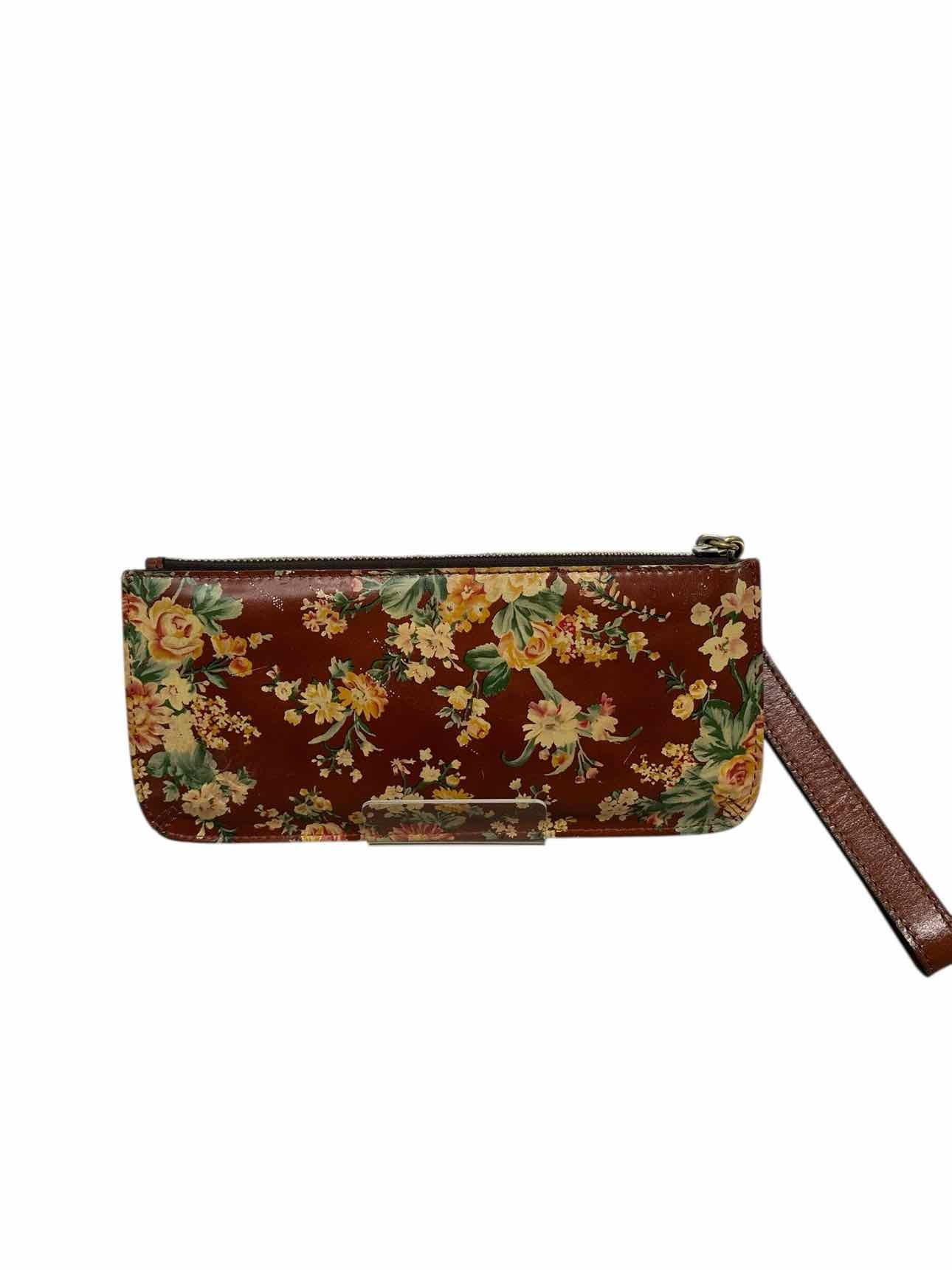 Patricia Nash Cassini Beige Wristlet