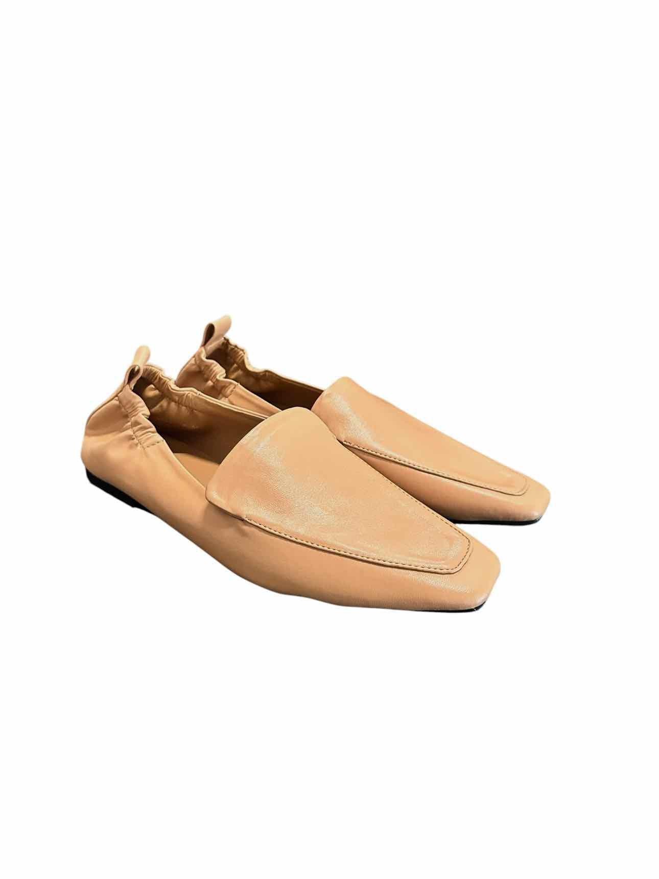 Lamode Collection Minimalist Loafer Shoe Size 7.5 **NEW**
