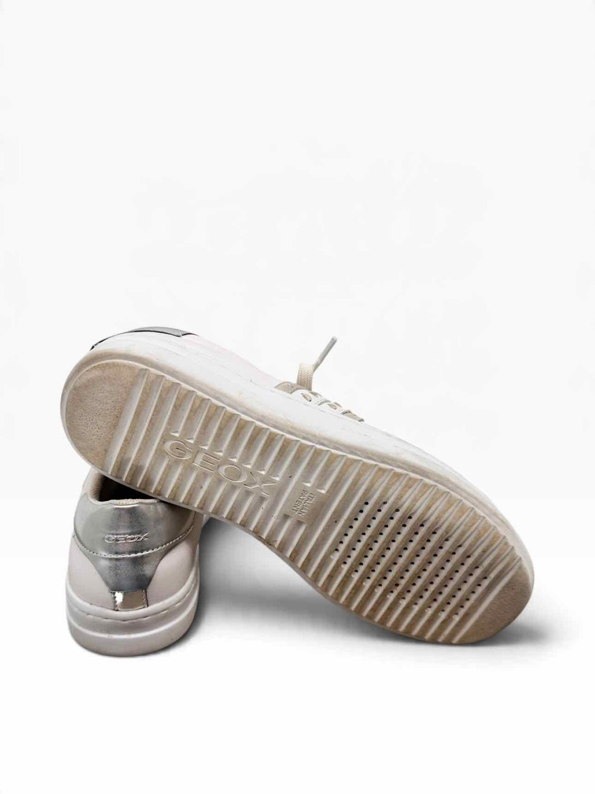 Goex D Pontoise White Shoe Size 8 Sneakers