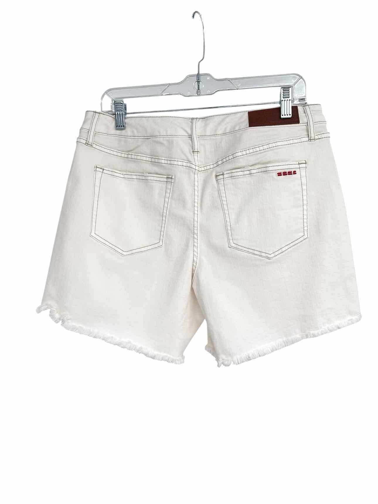 Peace Love World Cream Size 10 Shorts