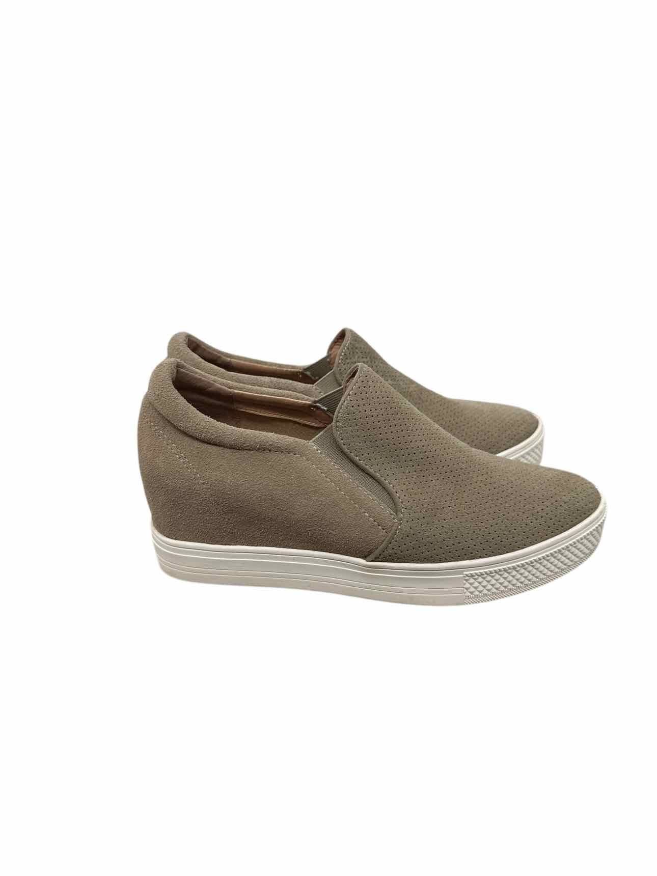 Caslon Allie Wedge Beige Slip Ons Shoe Size 6