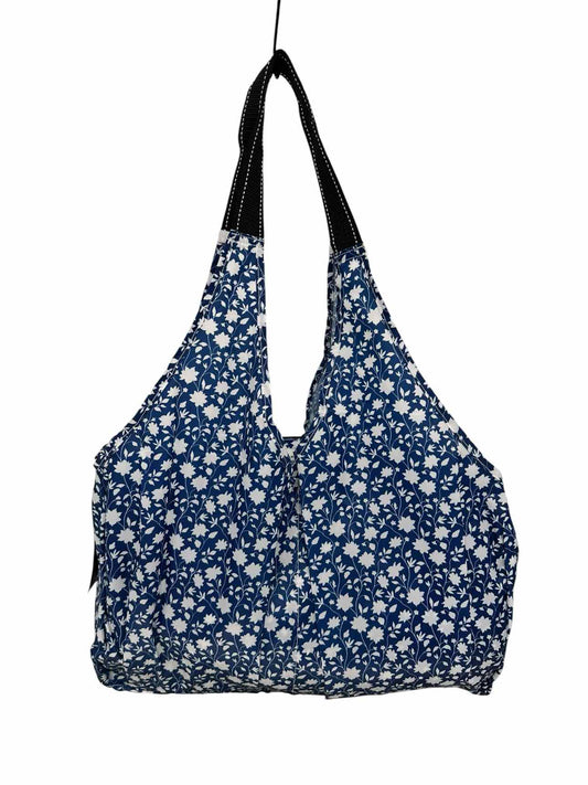 Scout Going Places Medium Tote w/ Pouch  **NEW**