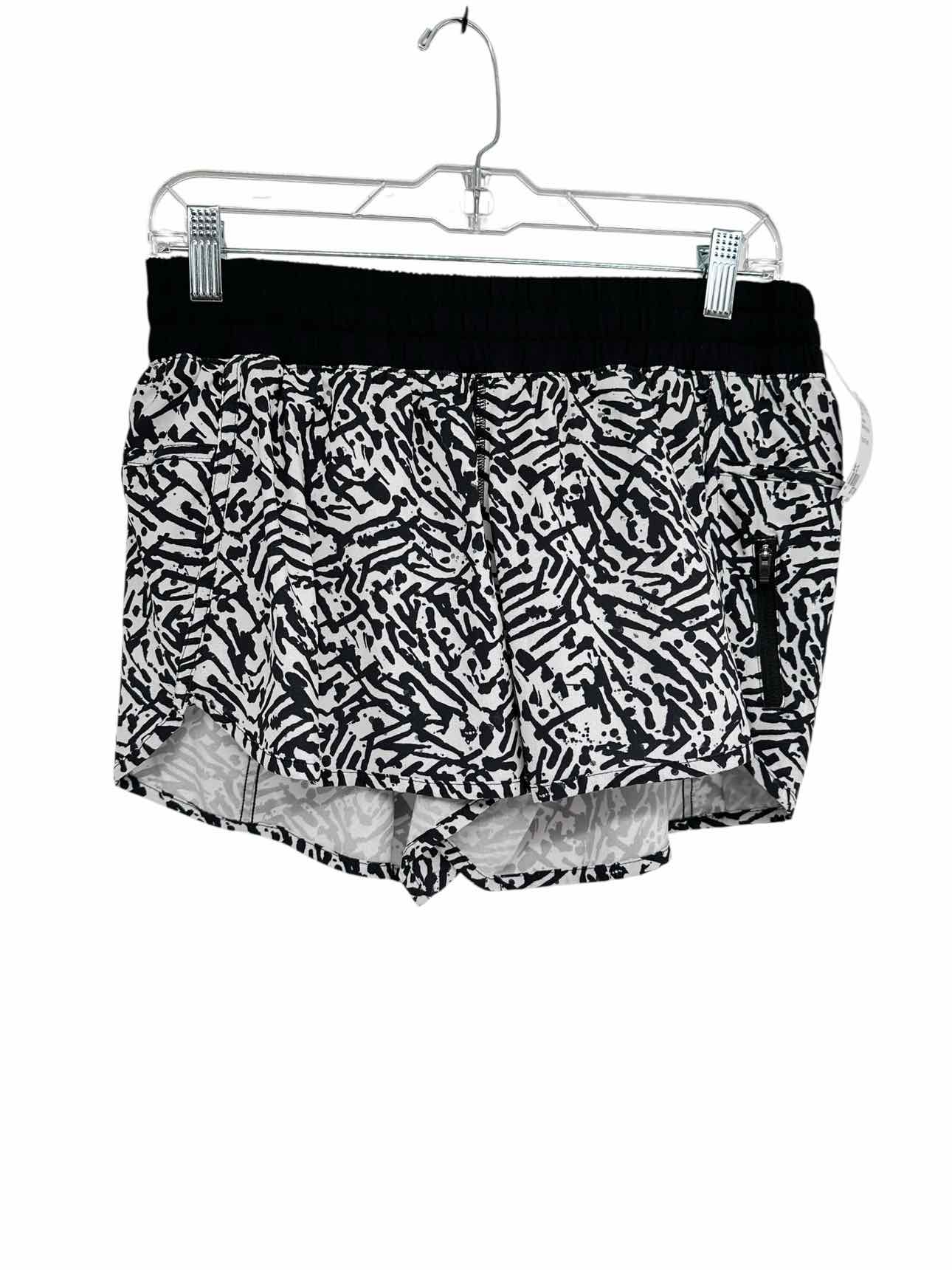 Lululemon Tracker Shorts Black/White Size 12