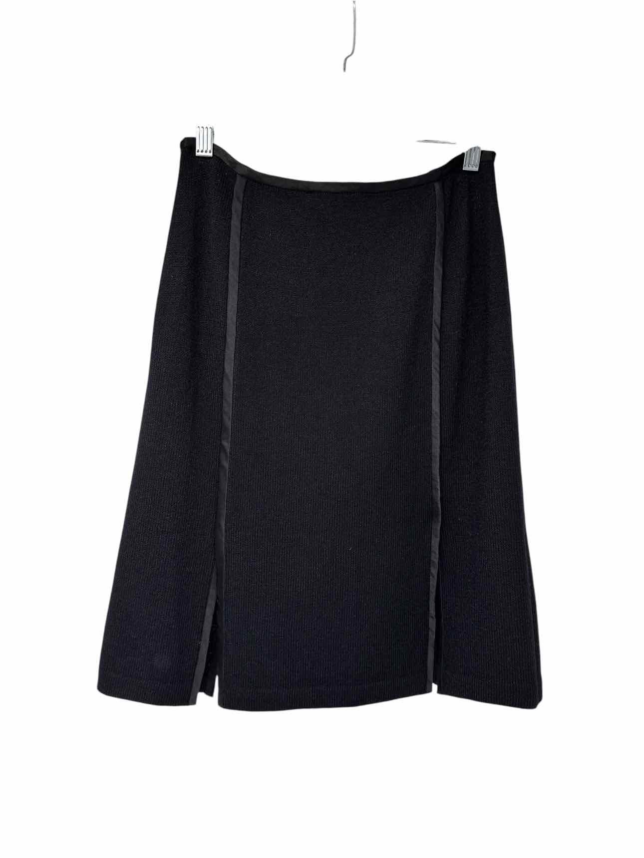 St. John Black Size 4 Skirt