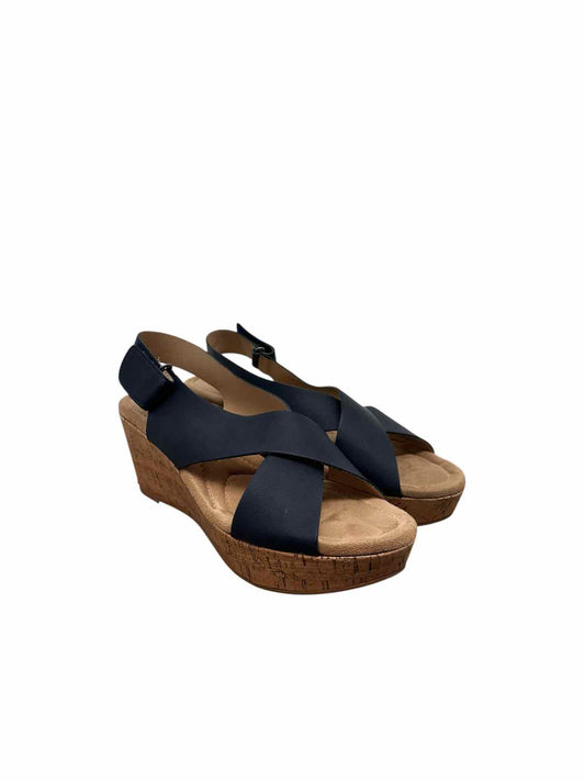 CL By Laundry Navy Shoe Size 9 Sandals