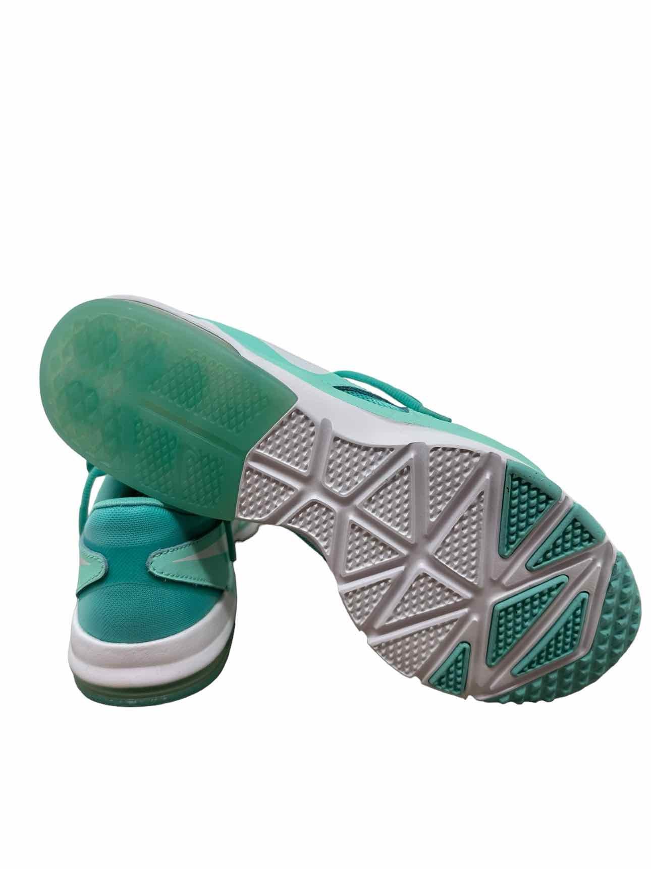 Nike sculpt tr2 best sale