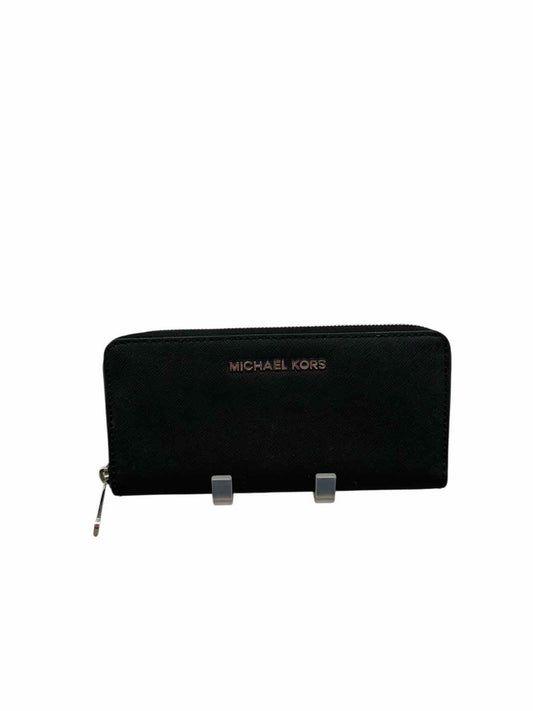 Michael Kors Black Jet Set Zip Around Accordion Wallet