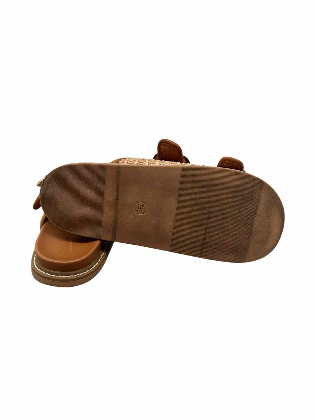 Universal Threads Tan Shoe Size 7.5 Sandals
