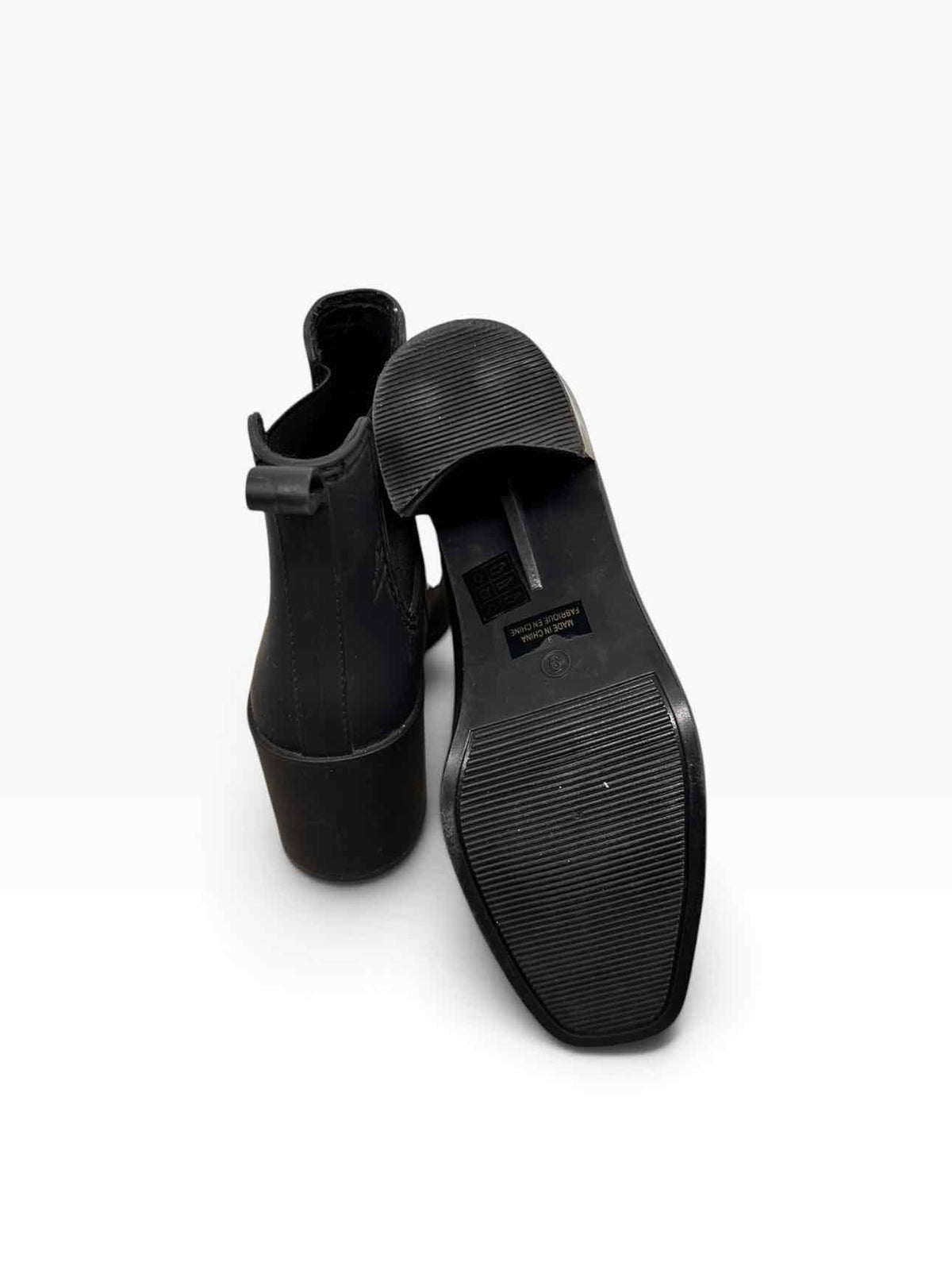 Jeffrey Campbell Hurricane Chelsea Matte Rain Boot Black Shoe Size 9