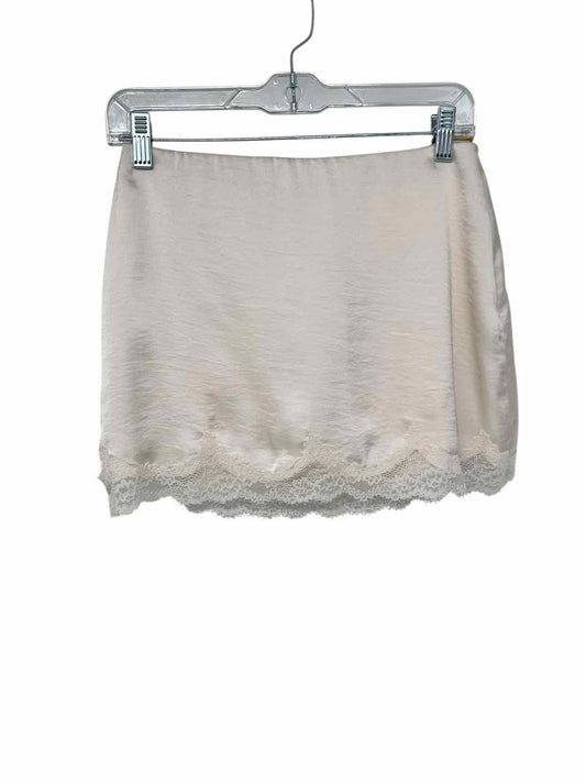 Abercrombie & Fitch Cream Size XS Skort
