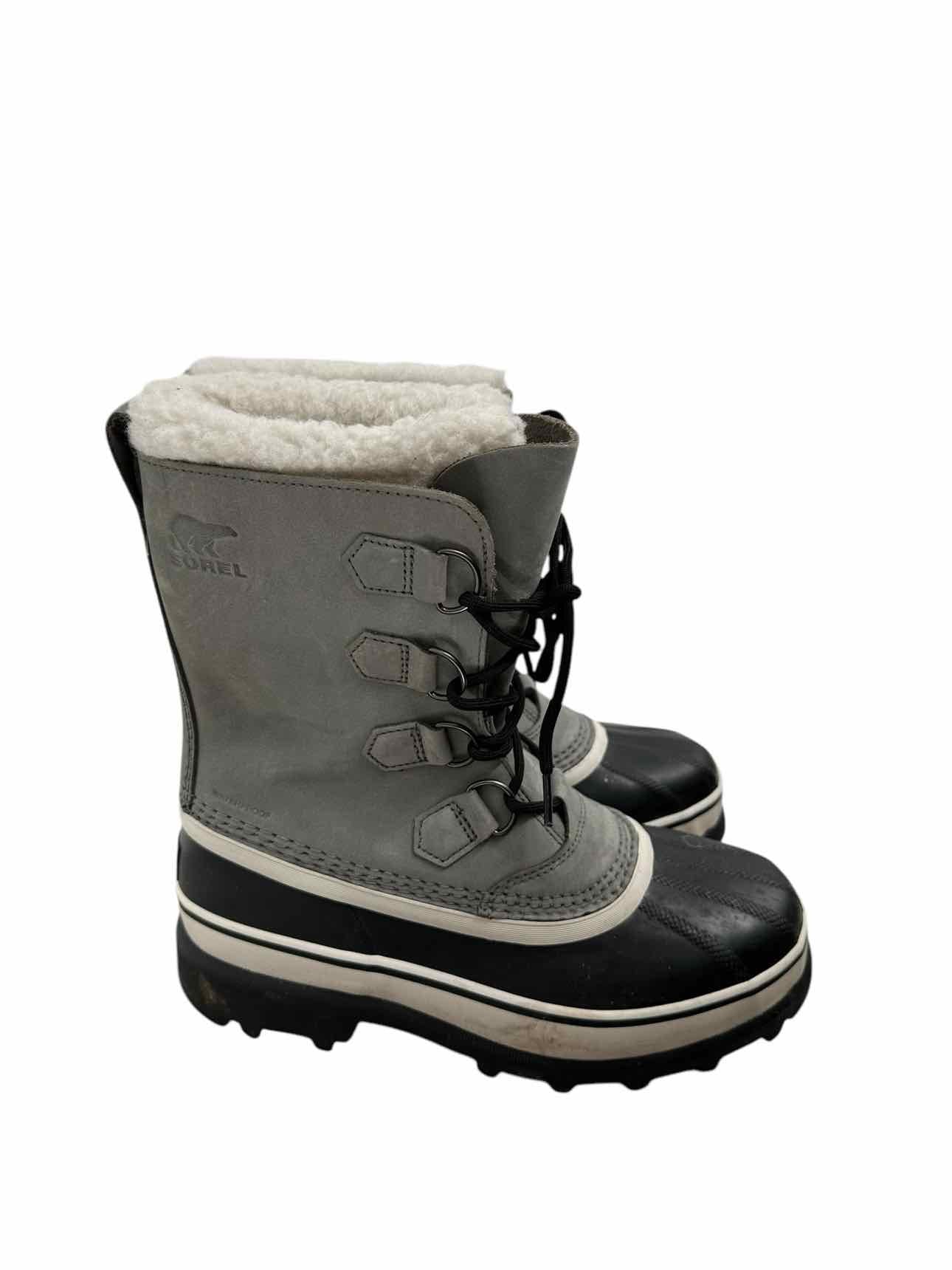 Sorel Gray Caribou Boots SIZE 9