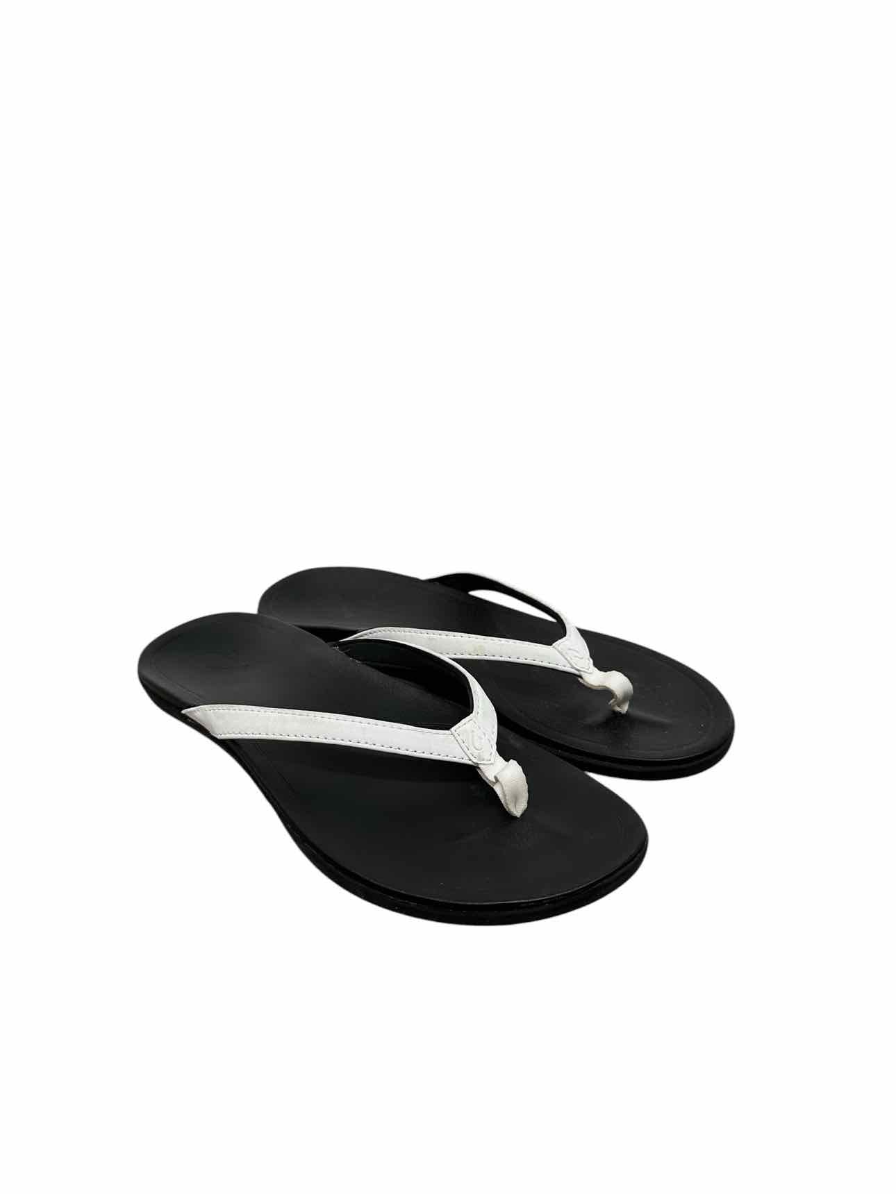 Olukai White Hoopio Malua Flip Flops Shoe Size 8