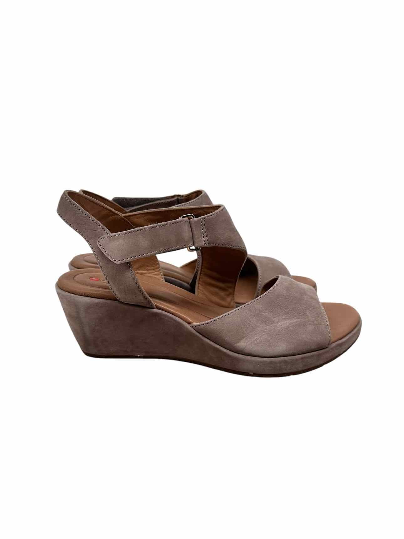 Clarks Plaza Sling Wedge Shoe Size 7.5 **NEW**
