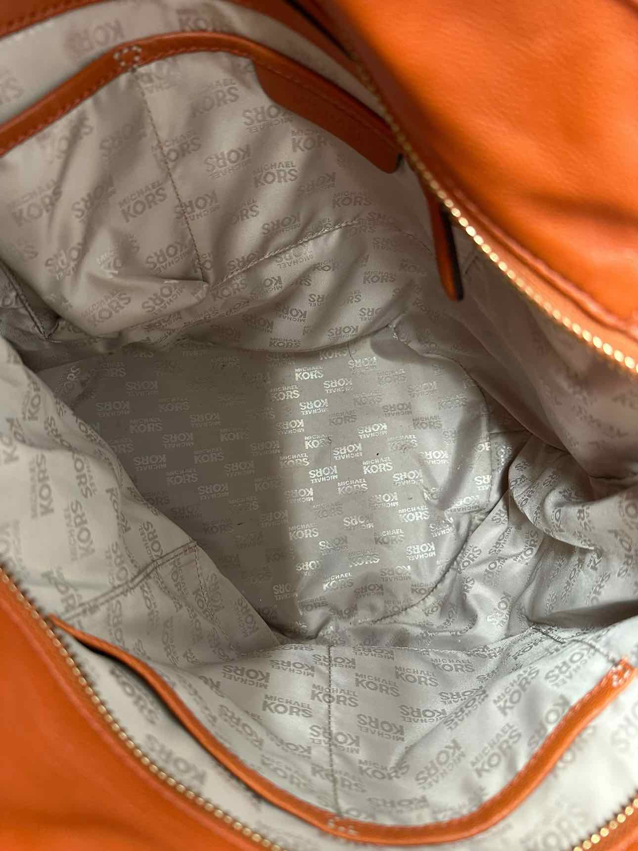 Michael Kors Kingsbury Bucket Bag