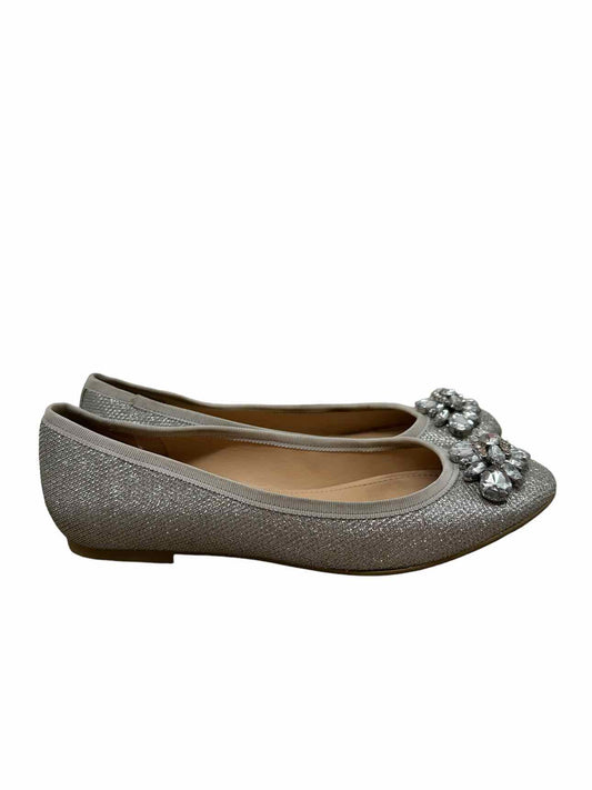 Badgley Mischka Silver Flats SIZE 6.5