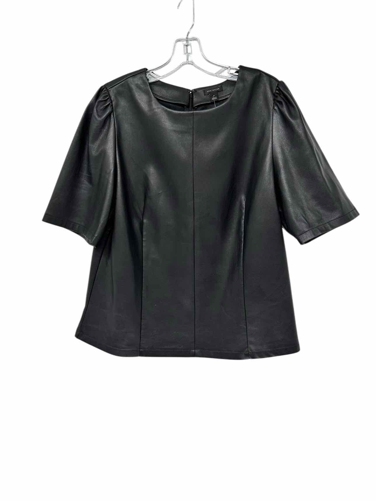 Ann Taylor Black Size M Short Sleeve Top