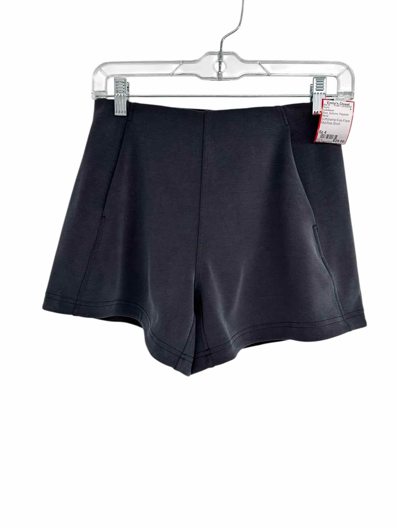 Lululemon Softstreme Kick-Flare Mid-Rise Short Black Size 4