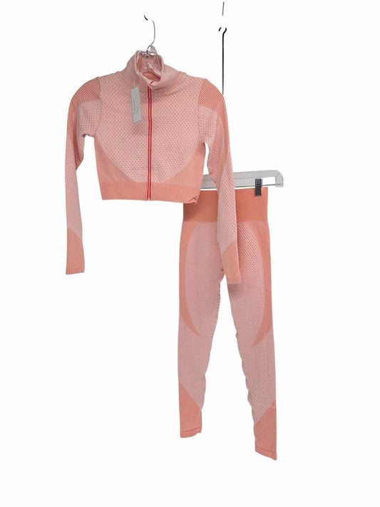 Astoria Activewear 2 pc set Peach Size S **NEW**
