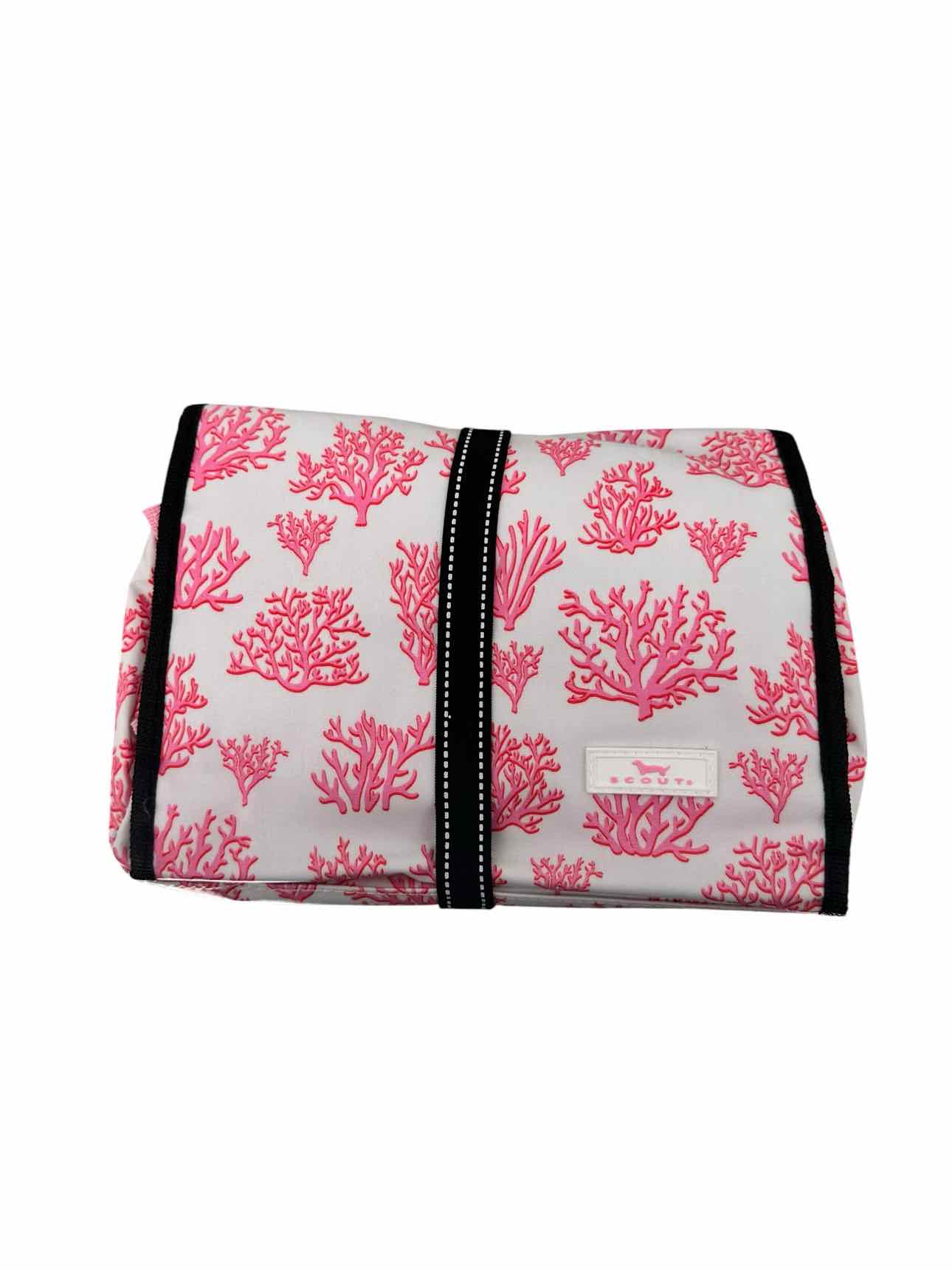 Scout Beauty Burrito Hanging Toiletry Bag **NEW**