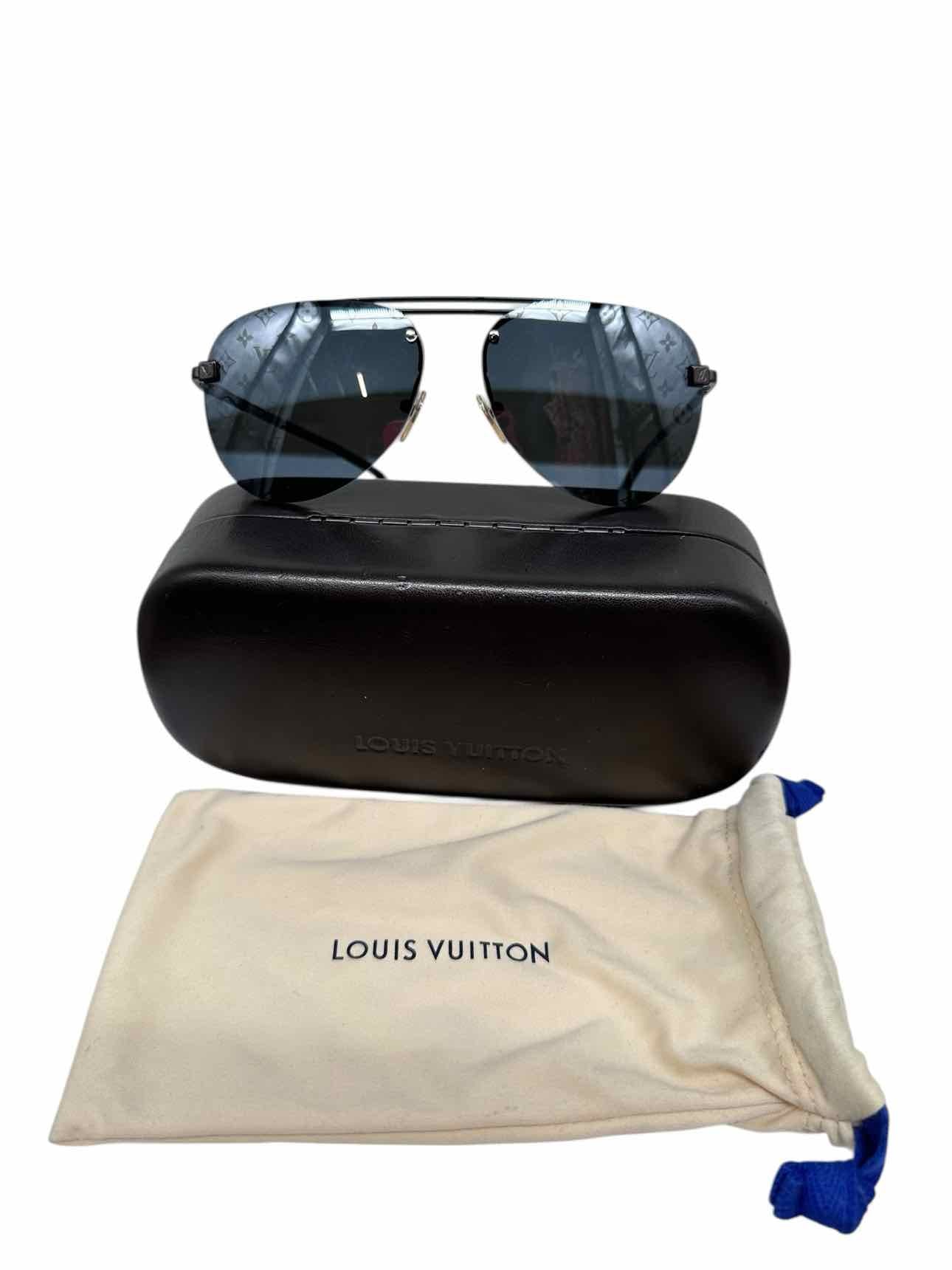 Louis Vuitton Clockwise Canvas Aviator Sunglasses