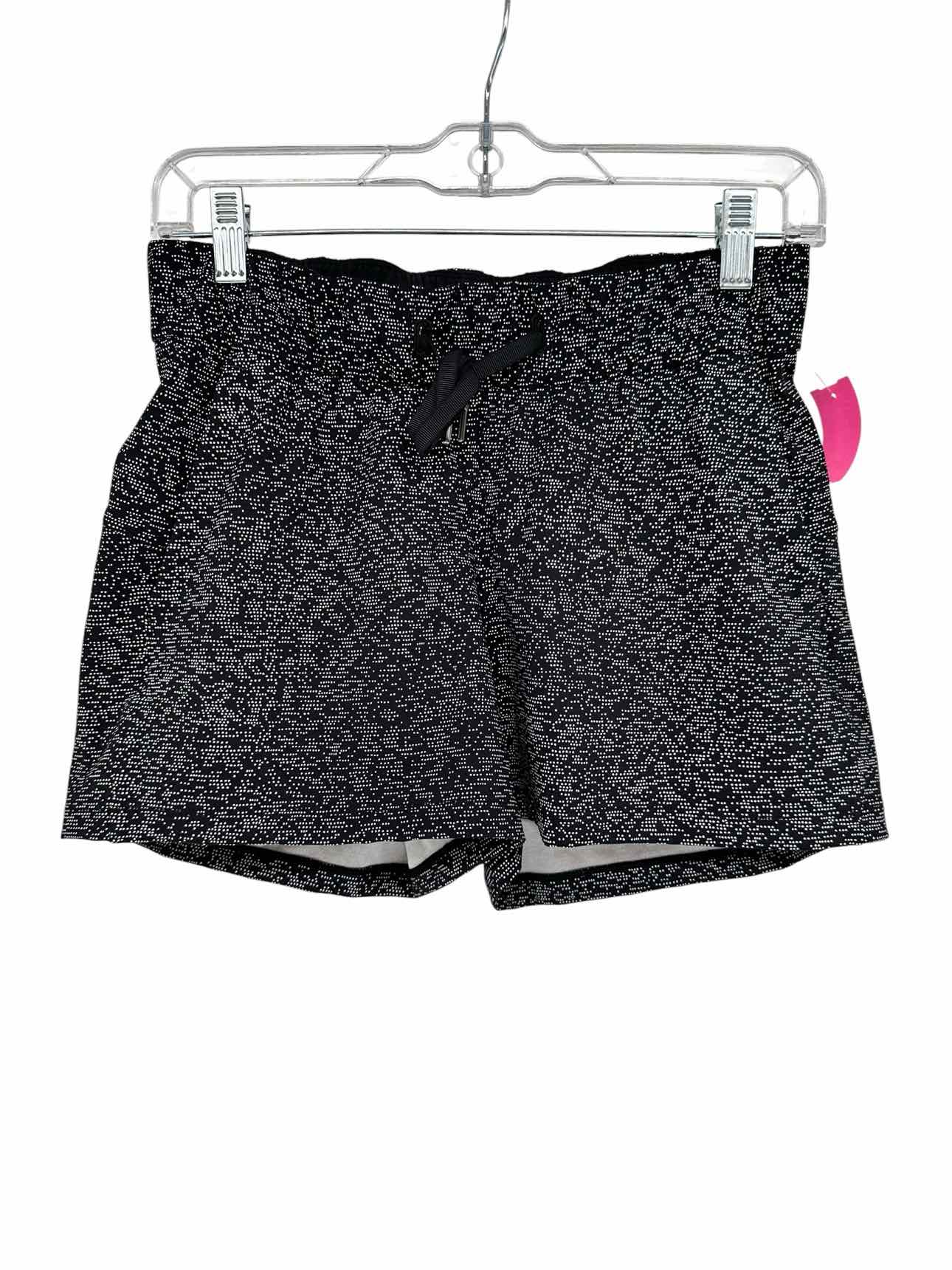 Lululemon On the Fly Shorts Black/white Size 4